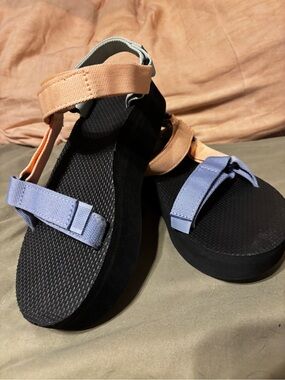 Teva women’s Universal Platform Sandals - Peach and Lavender Straps